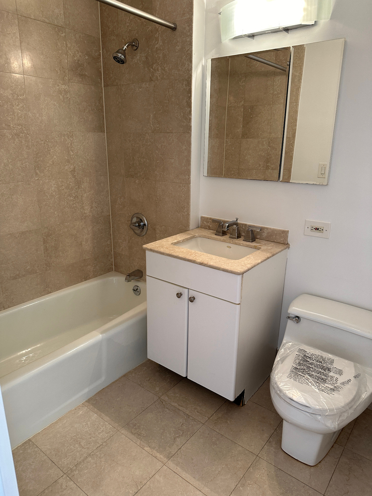 West 48th Street - Photo 10