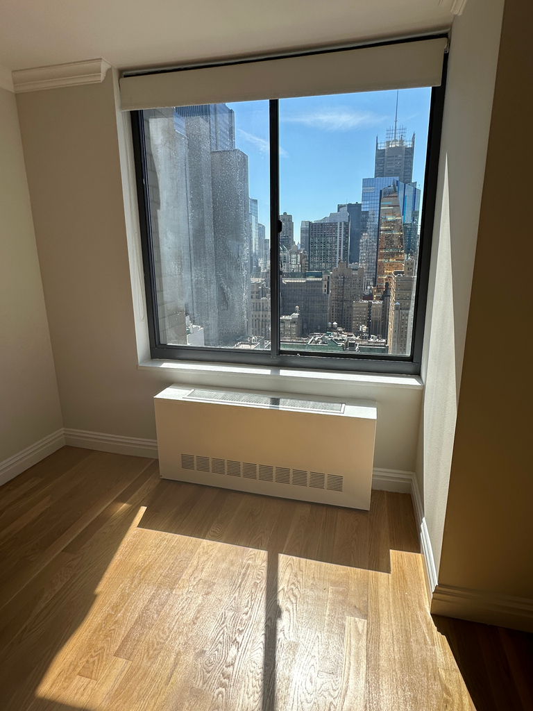 West 48th Street - Photo 5