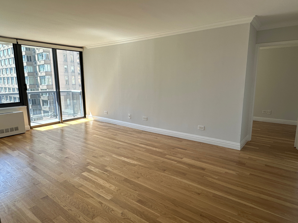 West 48th Street - Photo 1