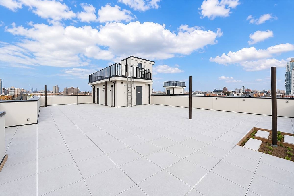 815 Flatbush Avenue - Photo 9