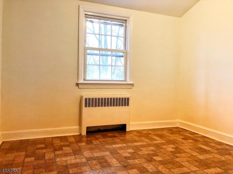 299 Concord Ave - Photo 4