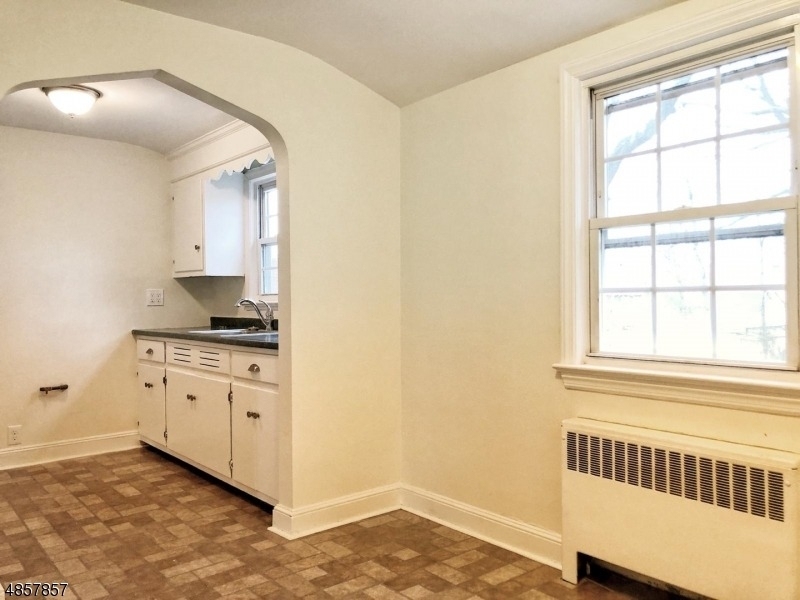 299 Concord Ave - Photo 3