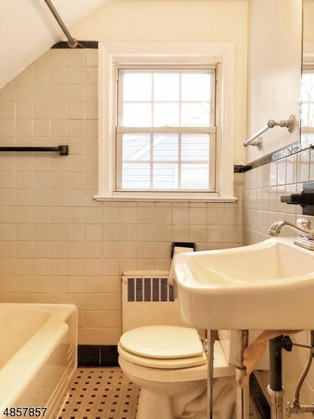 299 Concord Ave - Photo 7