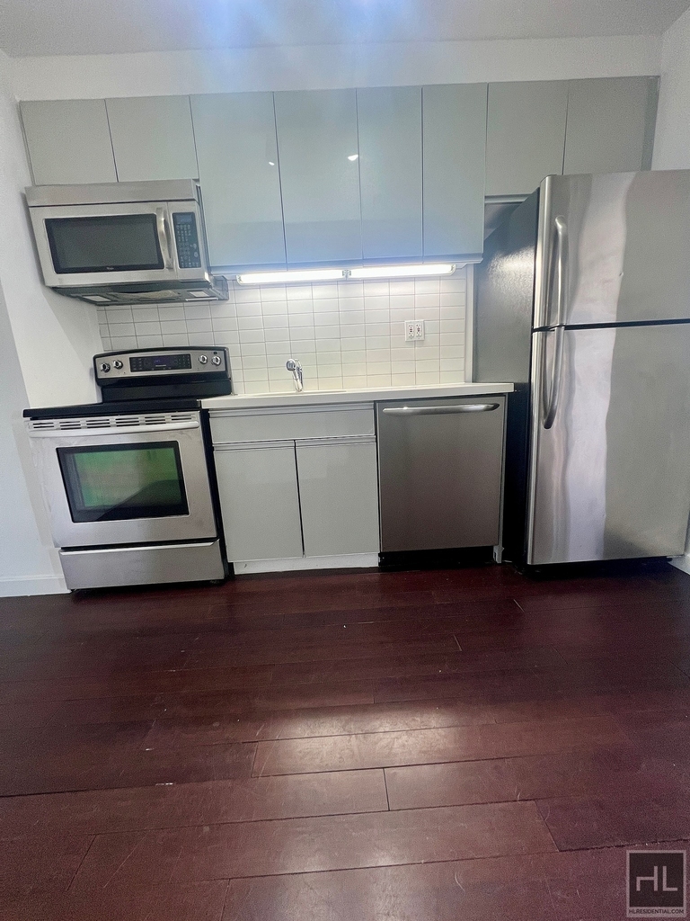 286 Stanhope Street - Photo 10