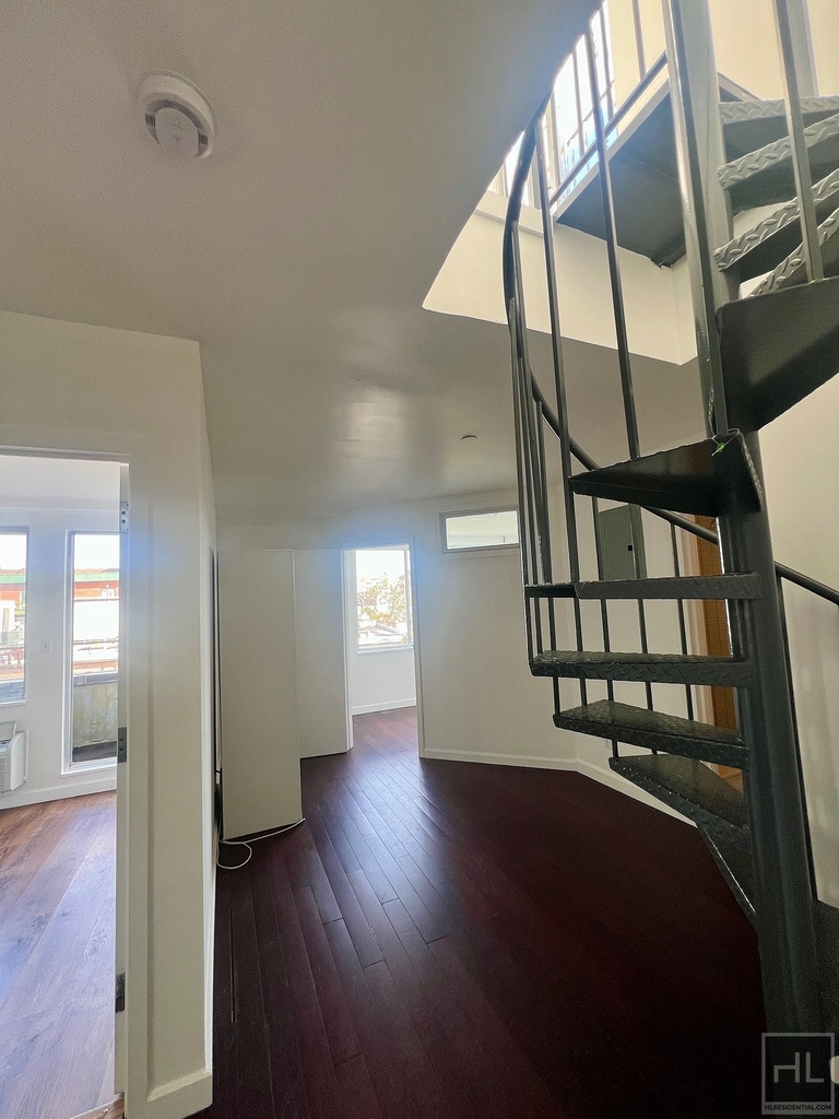 286 Stanhope Street - Photo 12