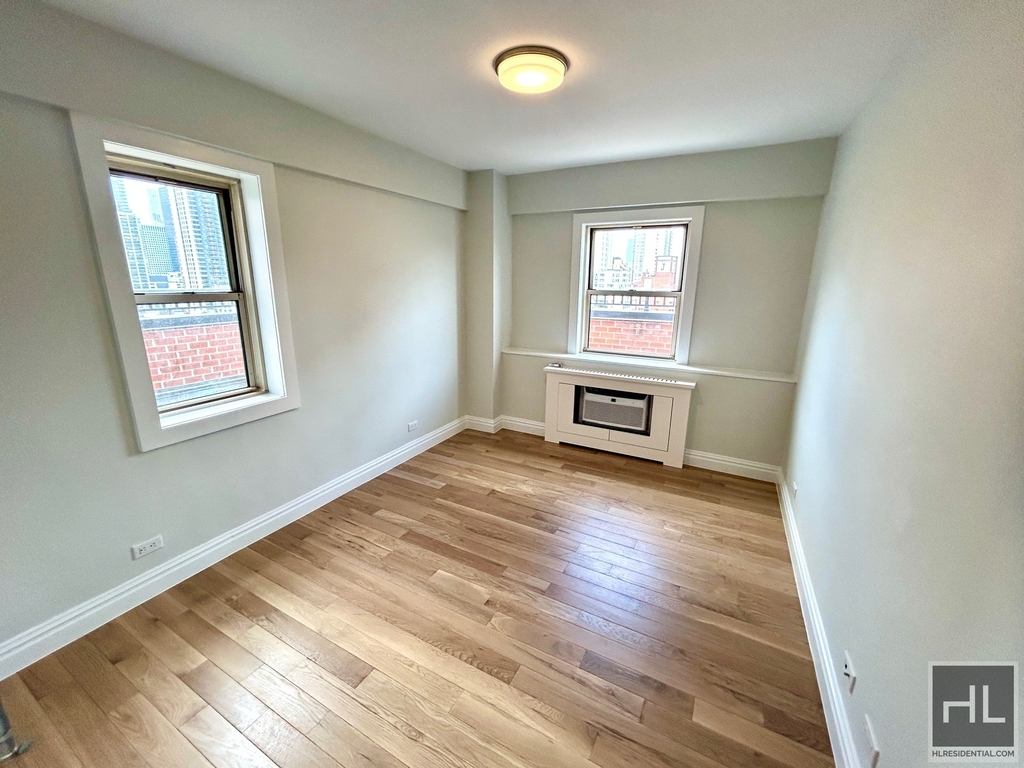 E 65th St - Photo 8