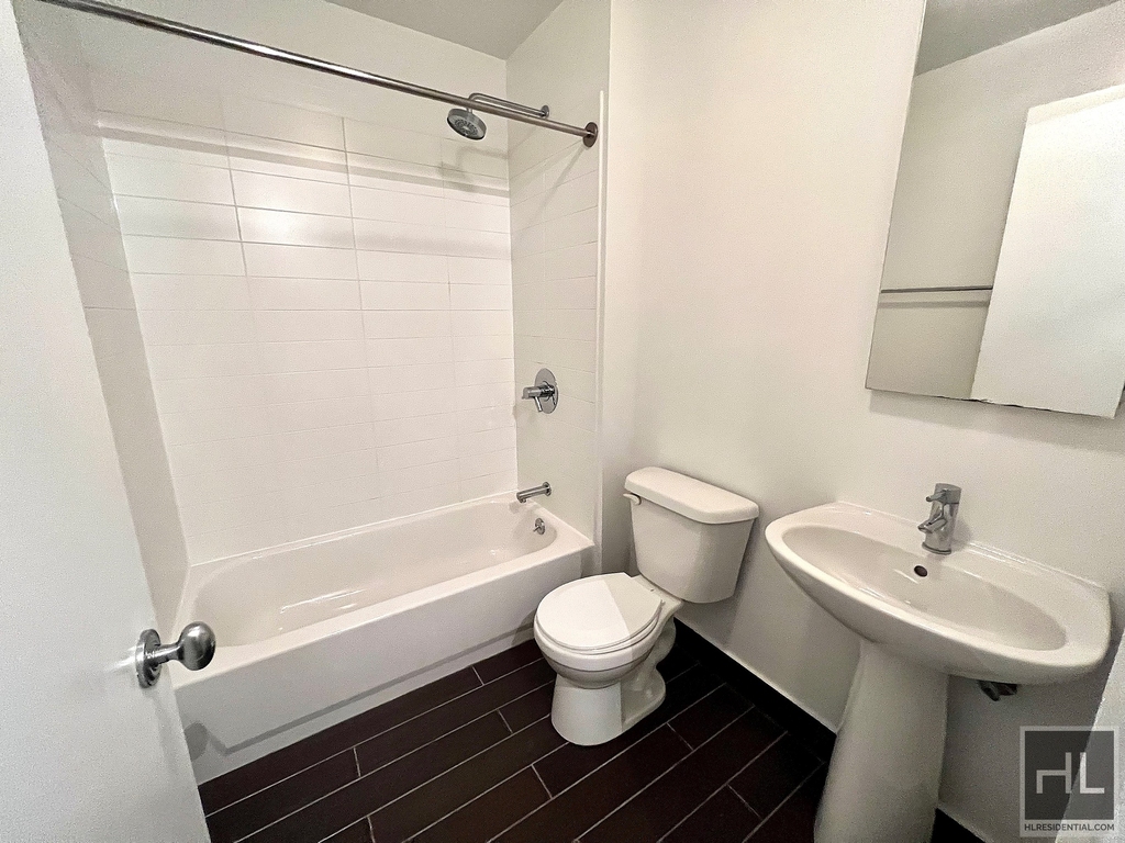 West 91st Street - Photo 1