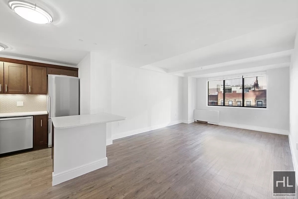 East 91st Street - Photo 1