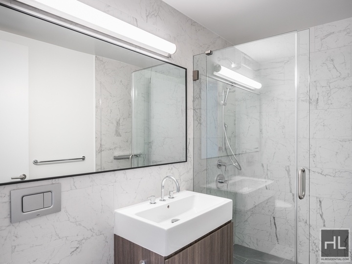 East 72nd Street - Photo 3