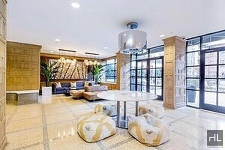 East 86th Street - Photo 0