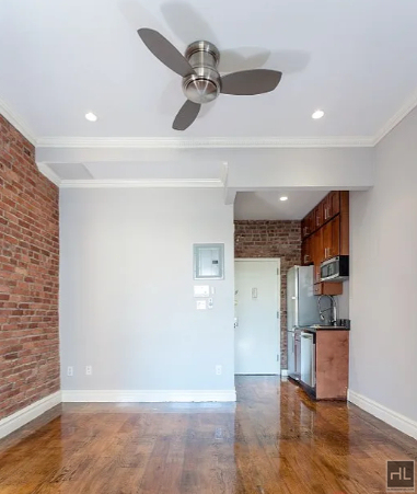 West 14 Street - Photo 4
