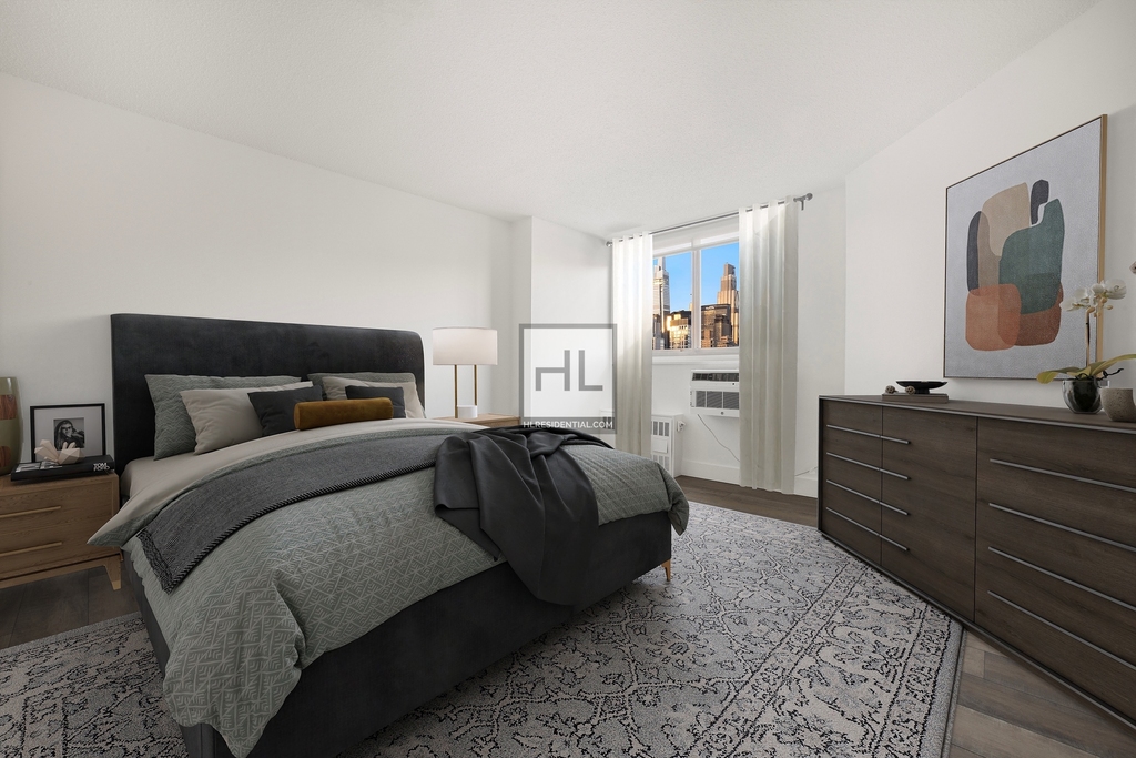 Second Avenue - Photo 1