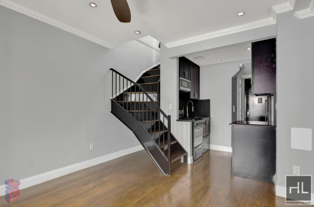 East 26 Street - Photo 10