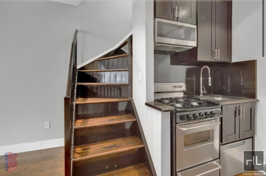 East 26 Street - Photo 1