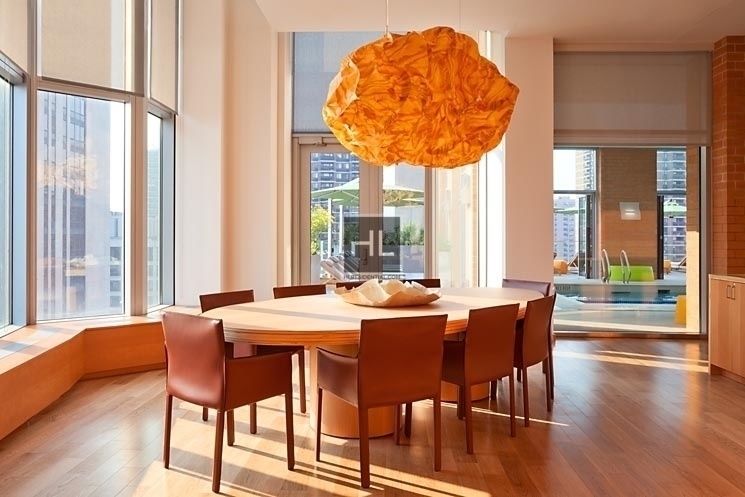 Spruce Street - Photo 6