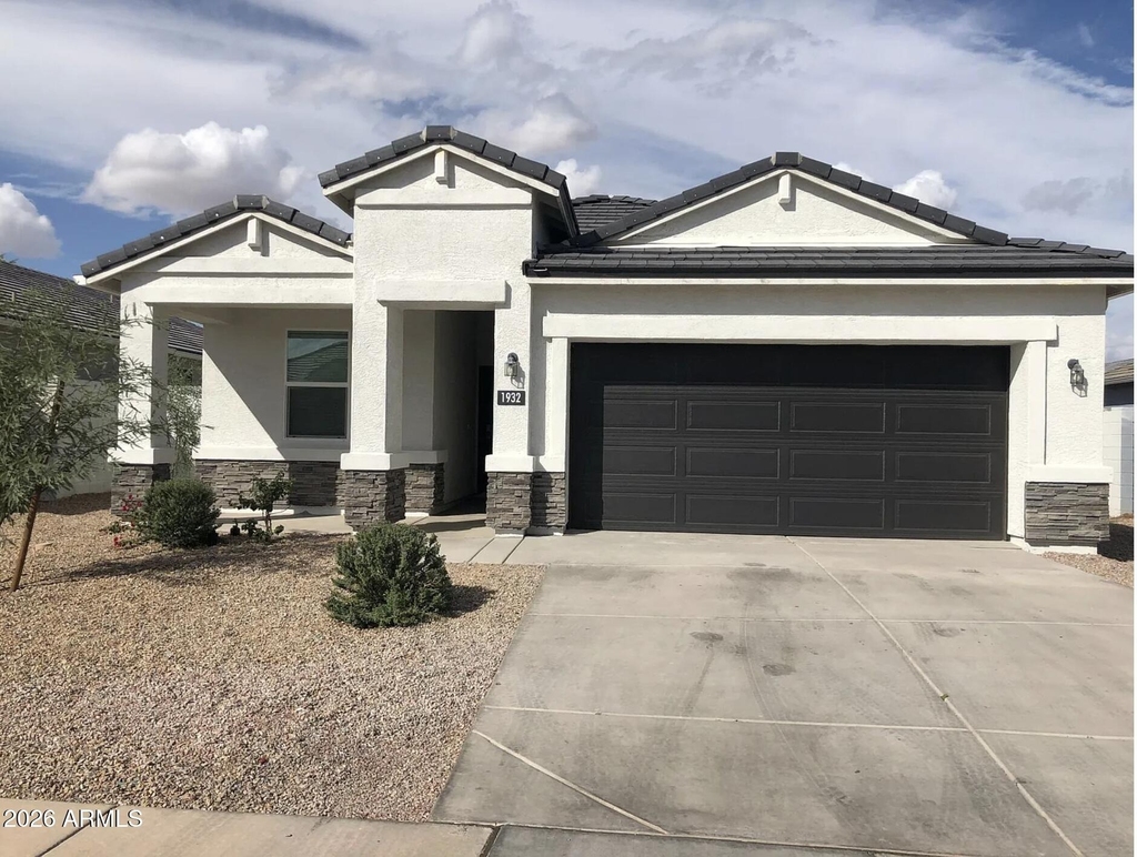 1913 W Pima Avenue - Photo 1