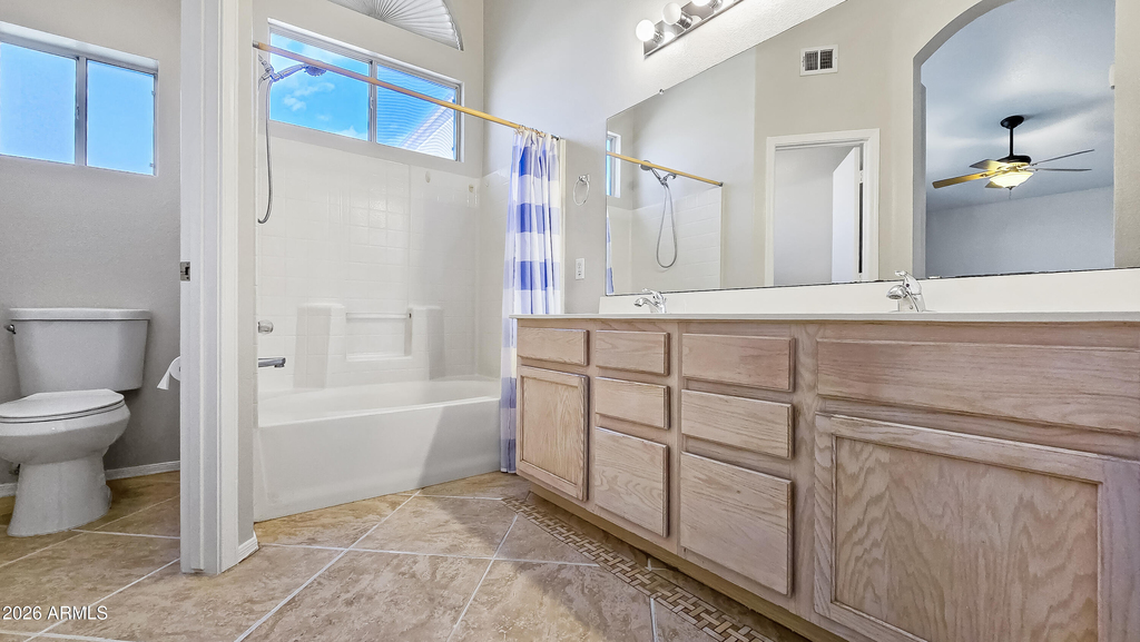 11224 W Alice Avenue - Photo 10