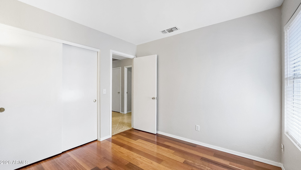 11224 W Alice Avenue - Photo 12