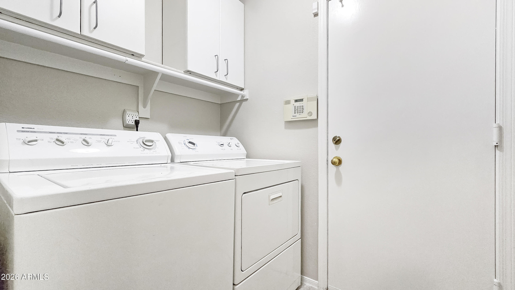11224 W Alice Avenue - Photo 16