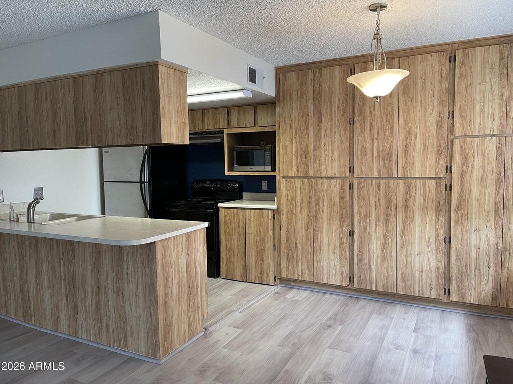 1023 N Granite Reef Road - Photo 2