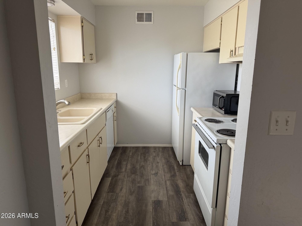 4630 N 68th Street - Photo 10
