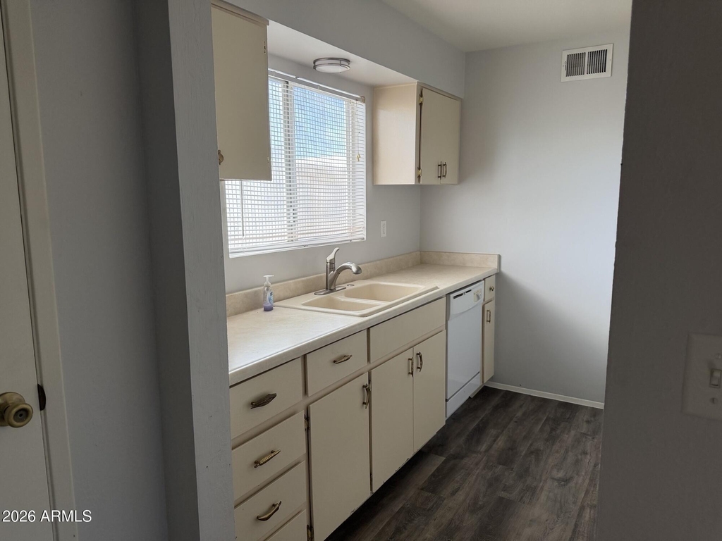 4630 N 68th Street - Photo 11