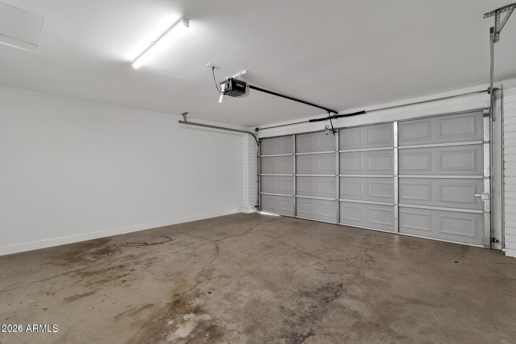 1134 E Loyola Drive - Photo 16