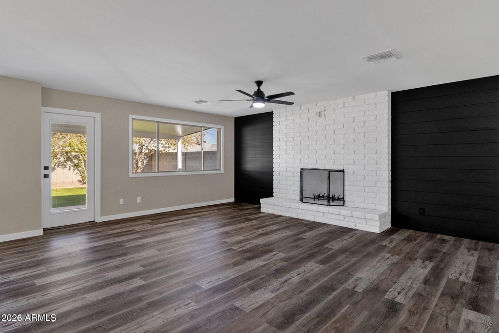 1134 E Loyola Drive - Photo 4