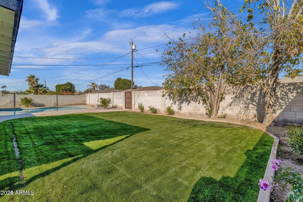 1134 E Loyola Drive - Photo 30