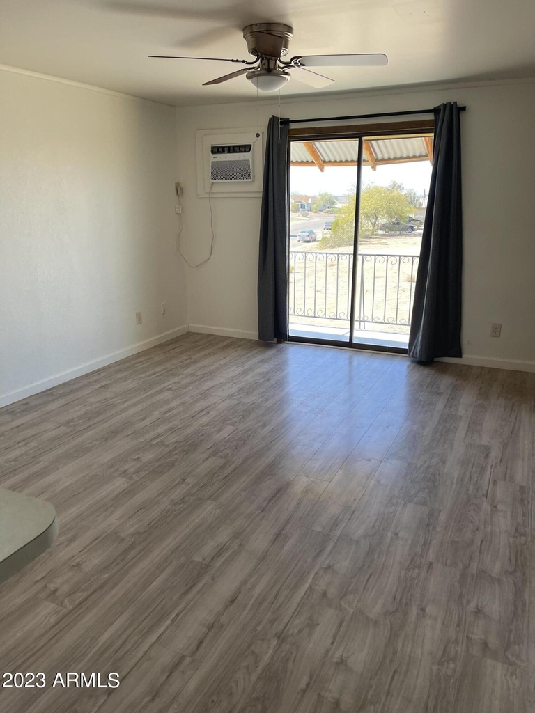 8220 W Monaco Boulevard - Photo 4