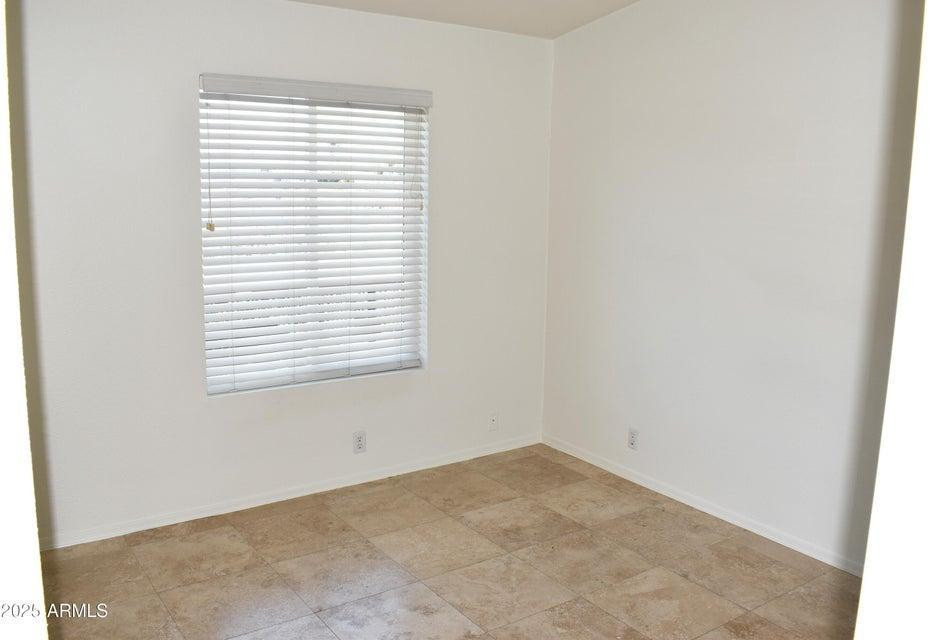 14203 N 19th Avenue - Photo 4