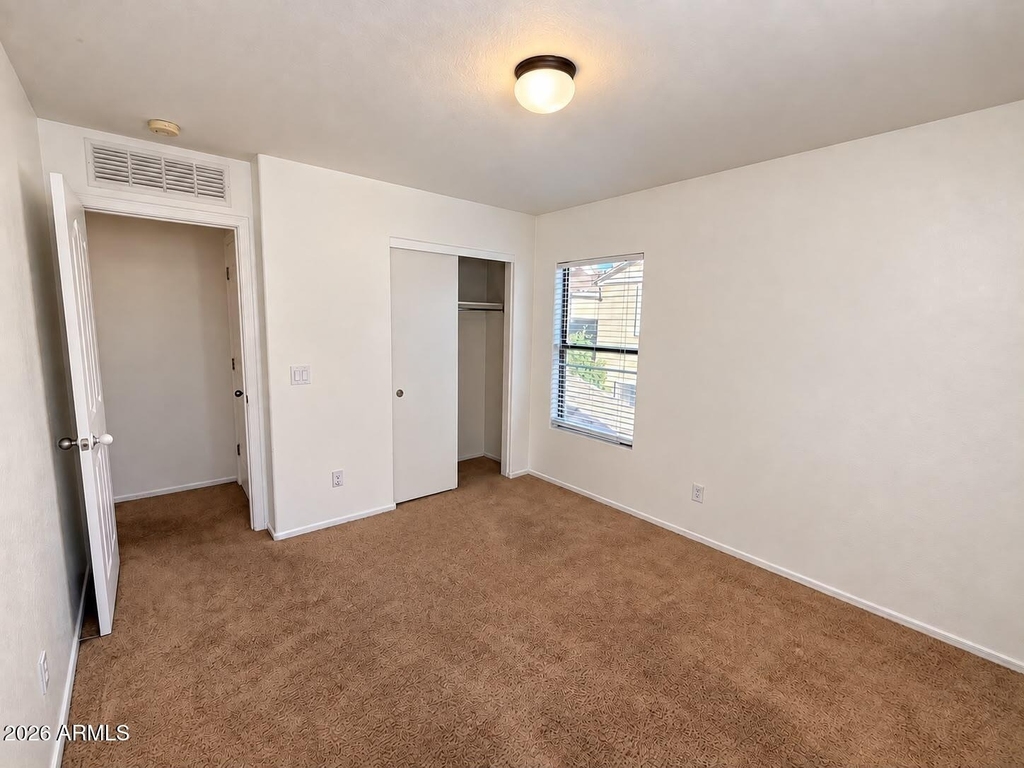 8014 W Brill Street - Photo 17