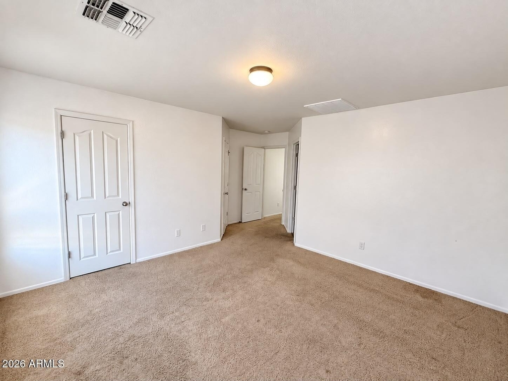 8014 W Brill Street - Photo 12