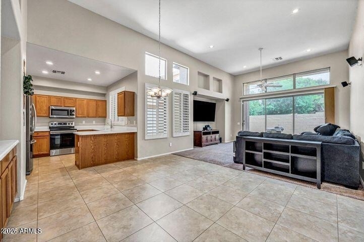 1167 N Cholla Street - Photo 2