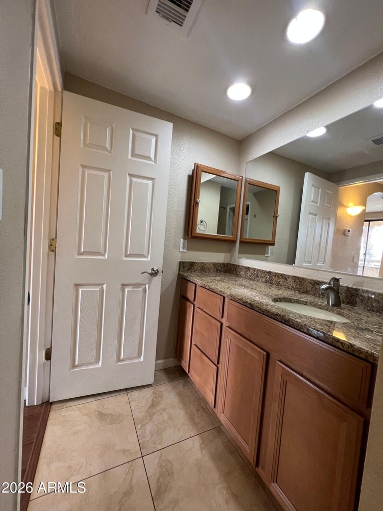 1125 E Broadway Road - Photo 12