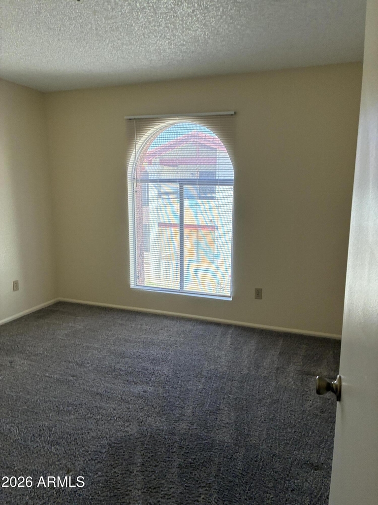 10610 S 48th Street - Photo 7