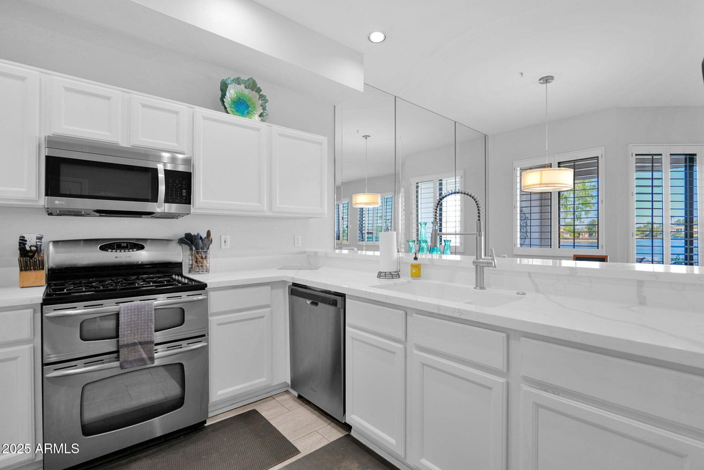 8270 N Hayden Road - Photo 1