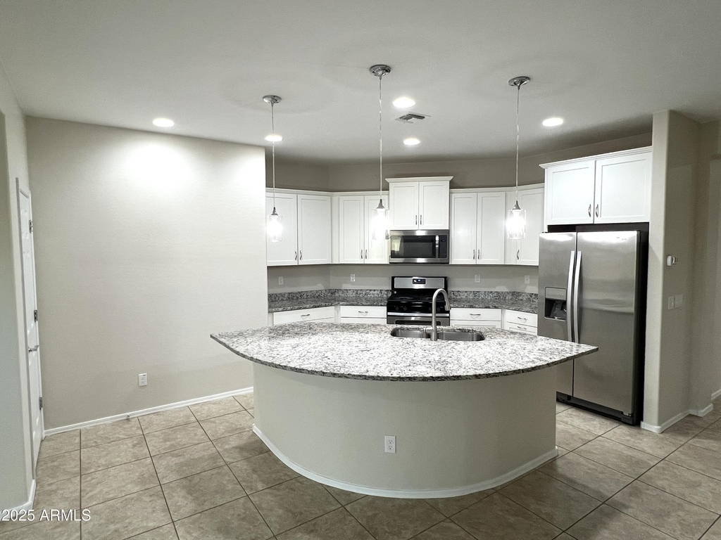 17870 W Hadley Street - Photo 3