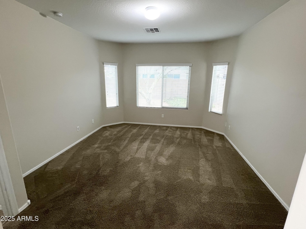 17870 W Hadley Street - Photo 7
