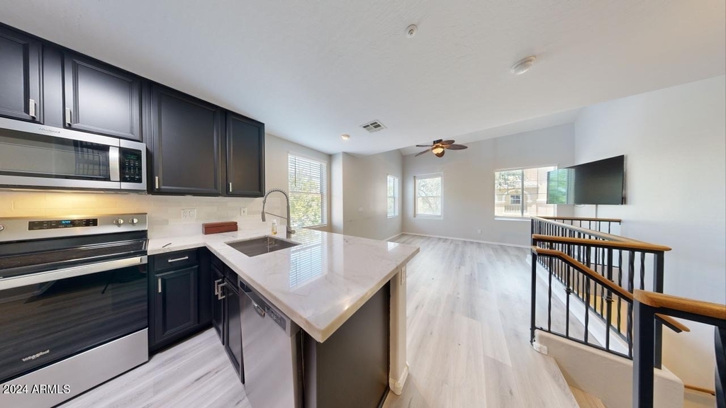 164 W Campbell Court - Photo 3