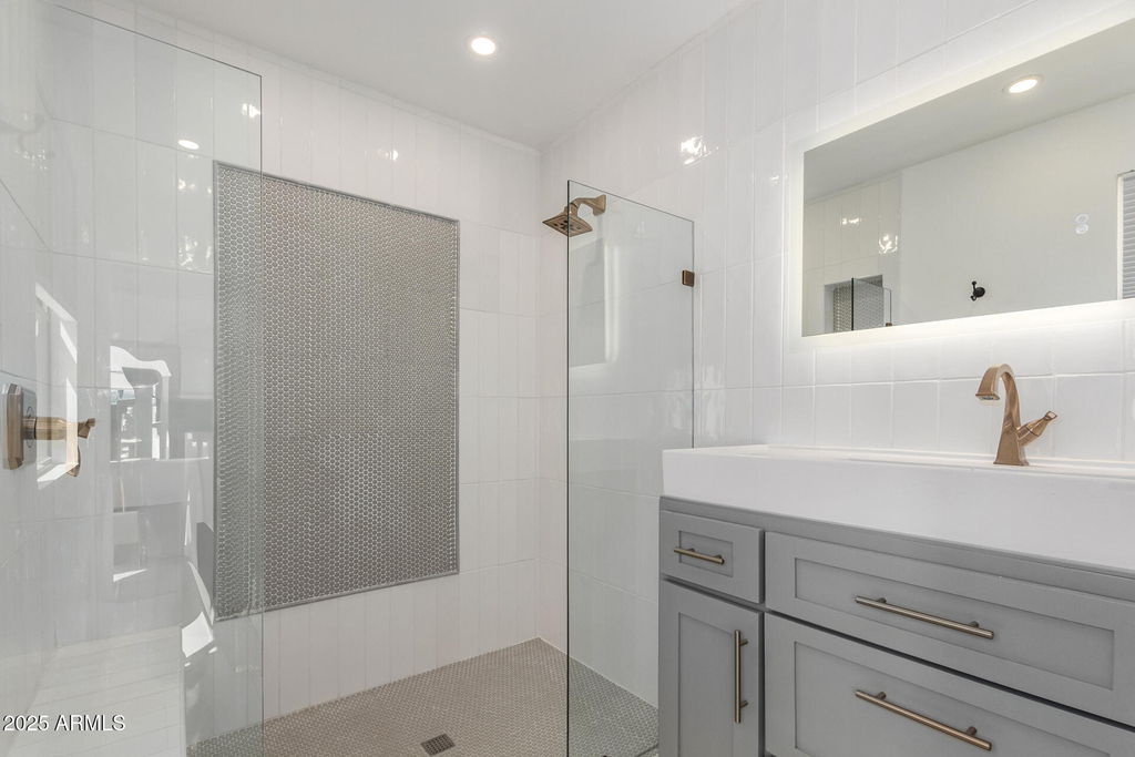 3800 E Lincoln Drive - Photo 23