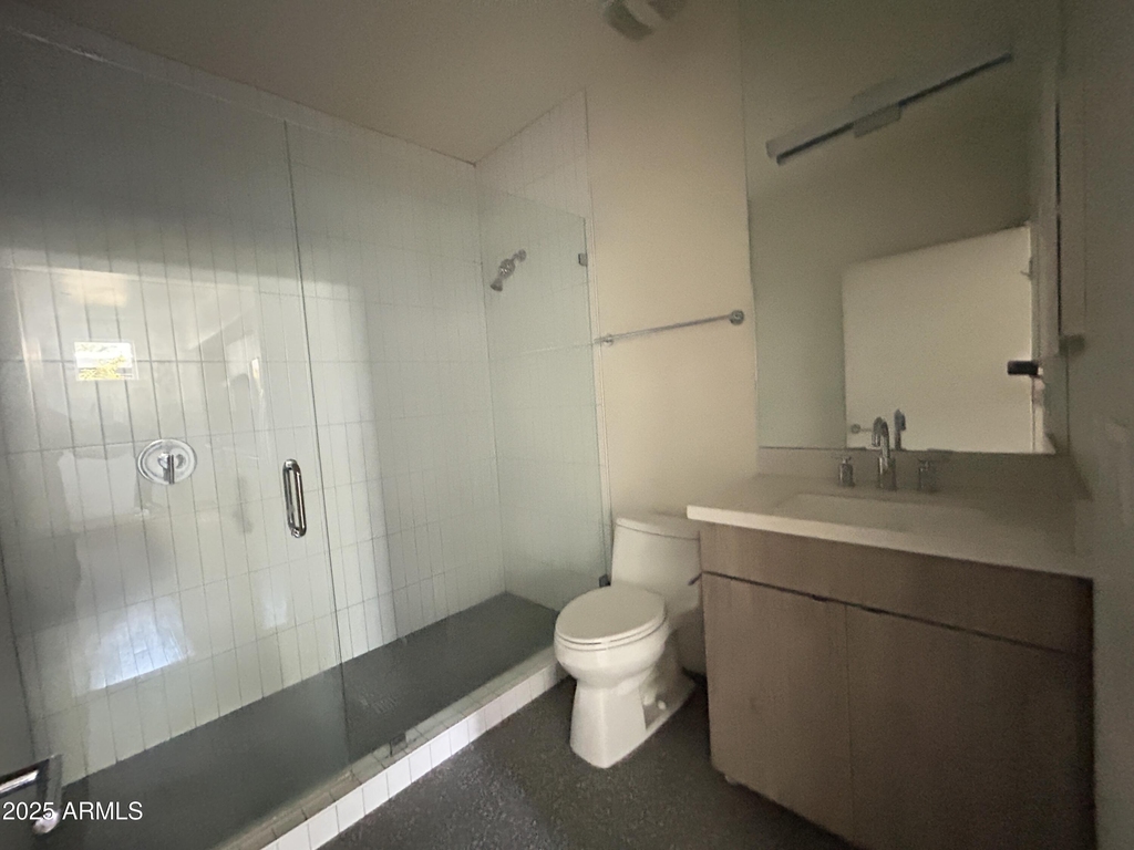 526 W Culver Street - Photo 10