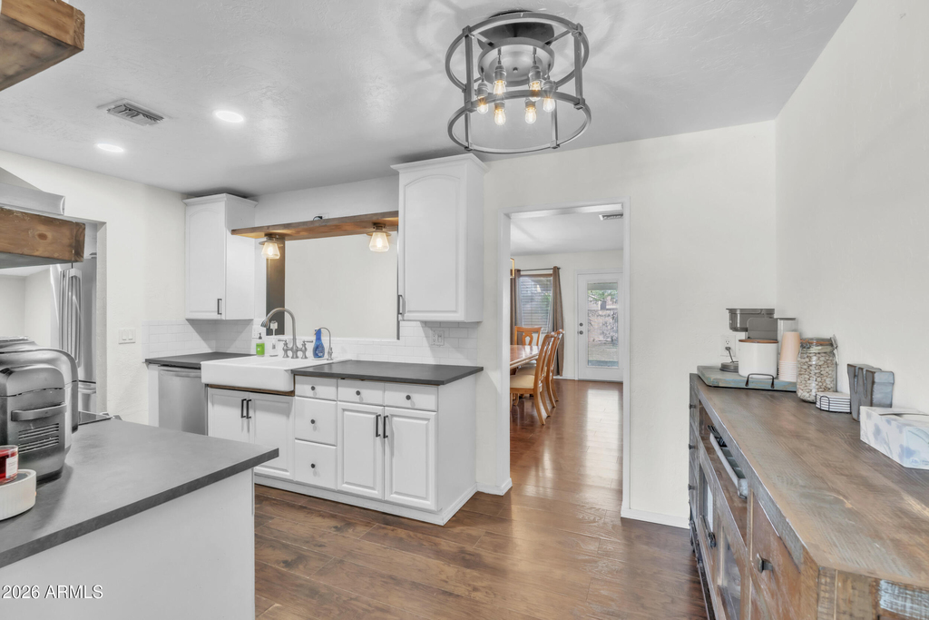 340 W Lindbergh Avenue - Photo 12