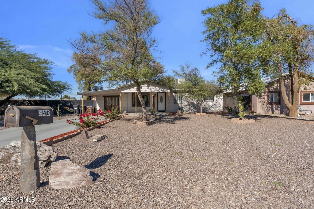 340 W Lindbergh Avenue - Photo 2