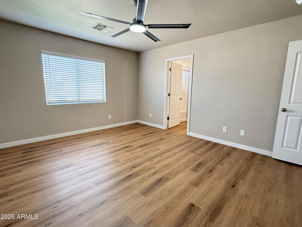 11534 W Longley Lane - Photo 14