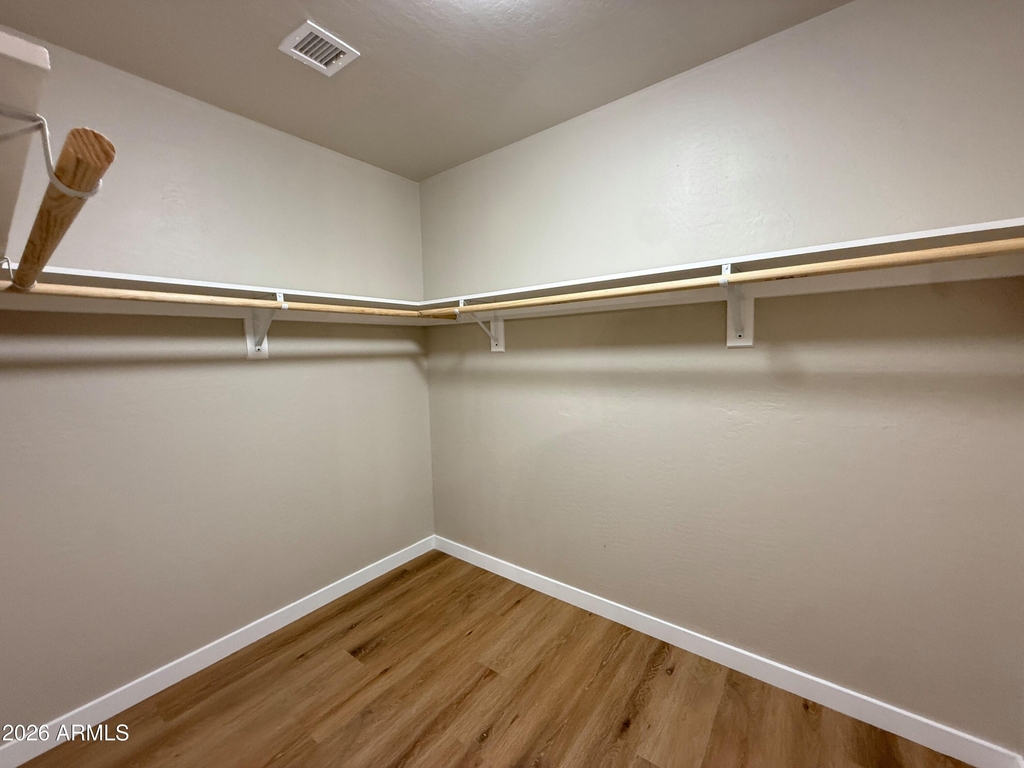 11534 W Longley Lane - Photo 17