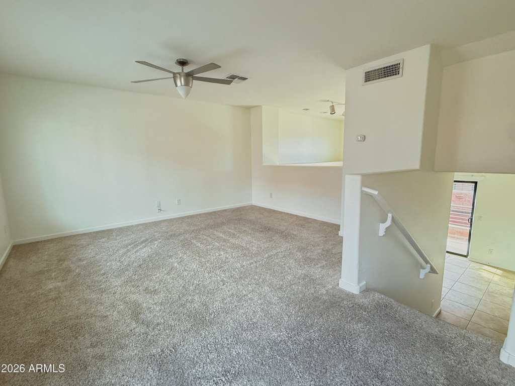 330 S Farmer Avenue - Photo 5