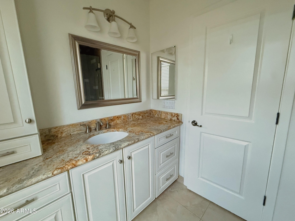 330 S Farmer Avenue - Photo 15