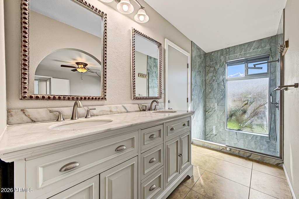 15037 N 8th Way - Photo 12