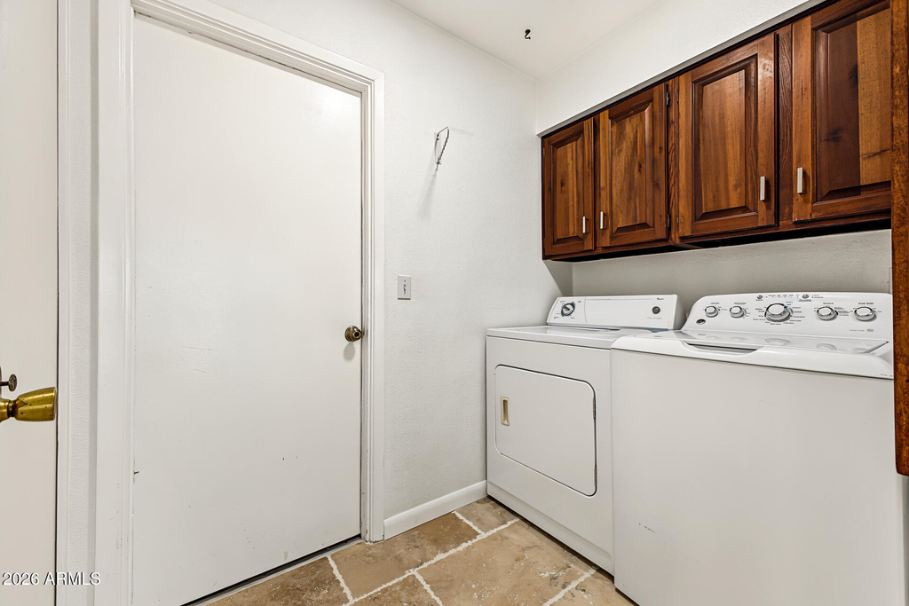15037 N 8th Way - Photo 19